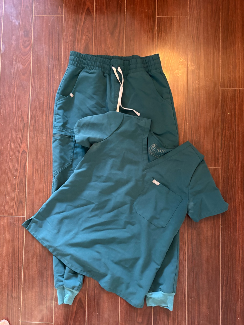 FIGS Women's Scrub Set Size Medium Caribbean Blue